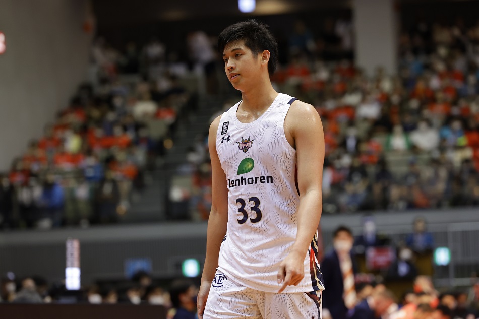 Carl Tamayo 以 B.League 冠軍結束了第一個職業賽季